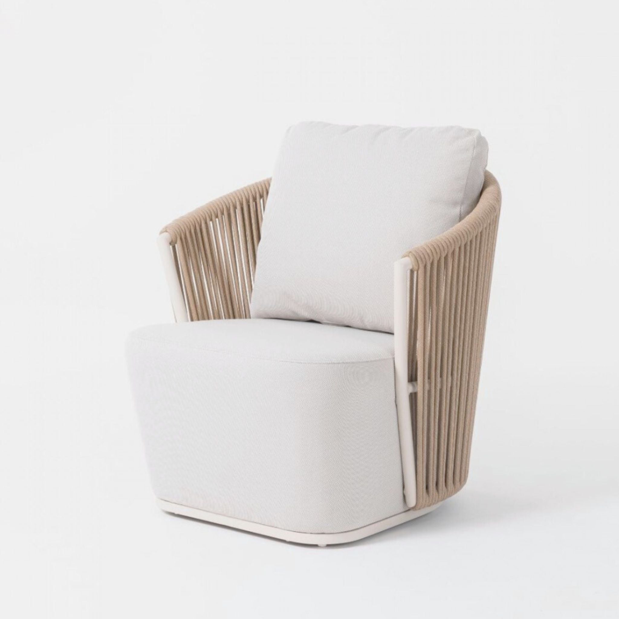 Crisal Decoracion Elba Armchair with Low Aluminum and Rope - ModernistaLiving