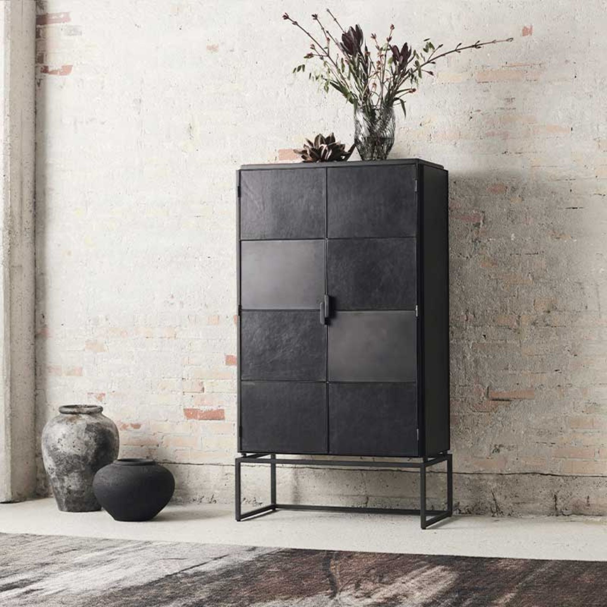 Muubs Austin High Cabinet Black Iron/Leather