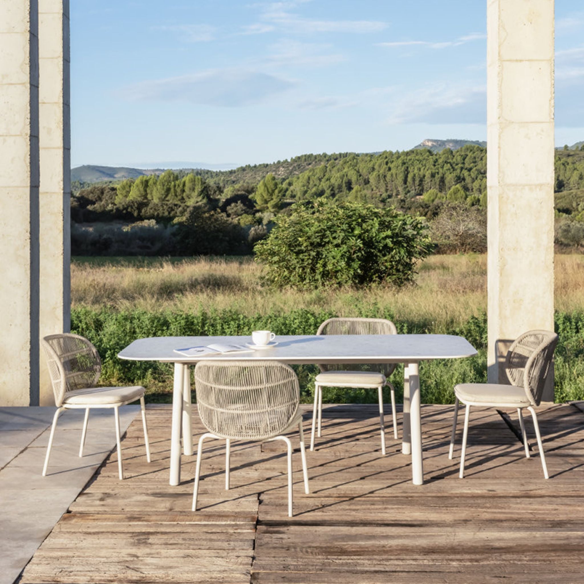 Vincent Sheppard Kodo Dining Table Dune White Frame Portland Ceramic Top